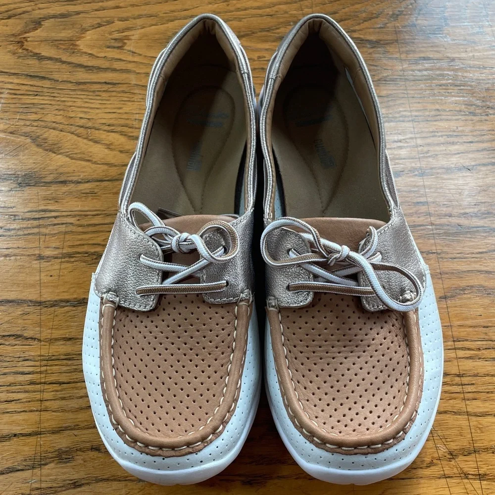CLARKS ARBOR OPAL LEATHER BOAT SHOE
SIZE 9.5 - Picture 8 of 12